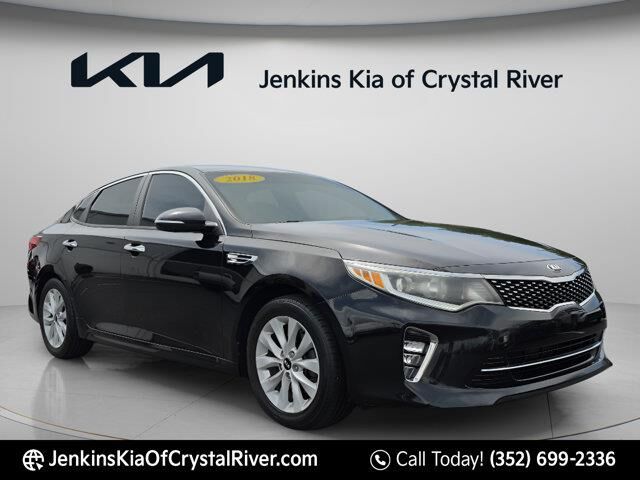 2018 Kia Optima S — photo 1 of 26