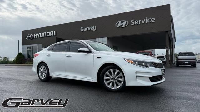 2016 Kia Optima EX — photo 1 of 13