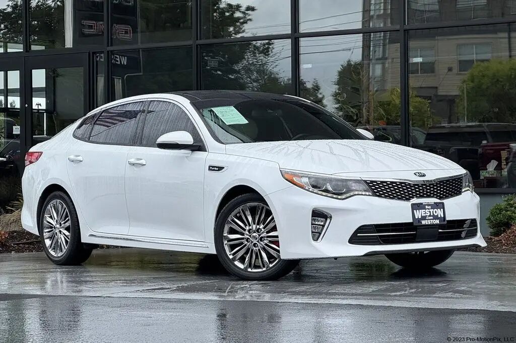 2018 Kia Optima SX Turbo — photo 1 of 13