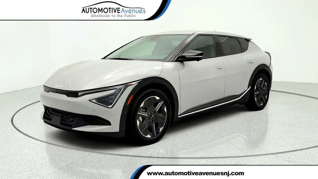 2025 Kia EV6 Light Long Range — photo 1 of 26