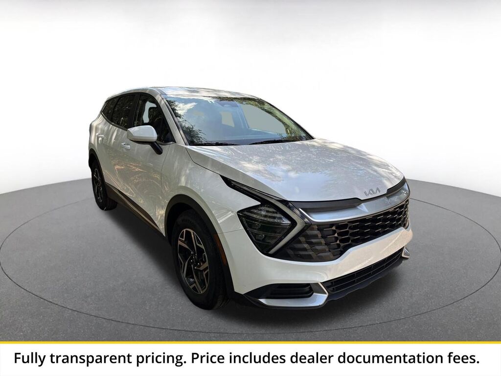 2025 Kia Sportage LX — photo 1 of 13