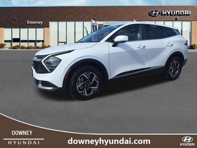 2025 Kia Sportage LX — photo 1 of 26
