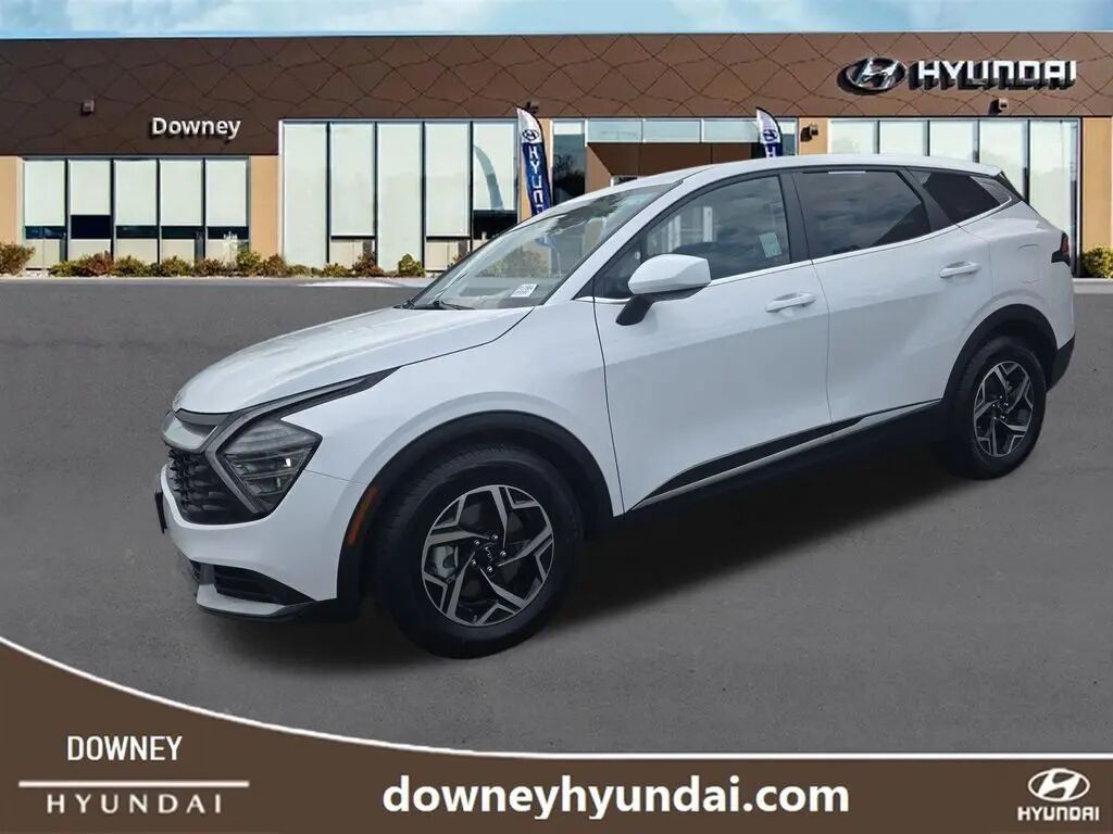 2025 Kia Sportage LX — photo 1 of 26