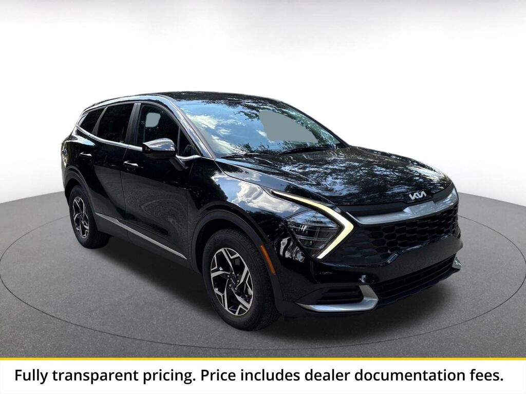 2025 Kia Sportage LX — photo 1 of 13