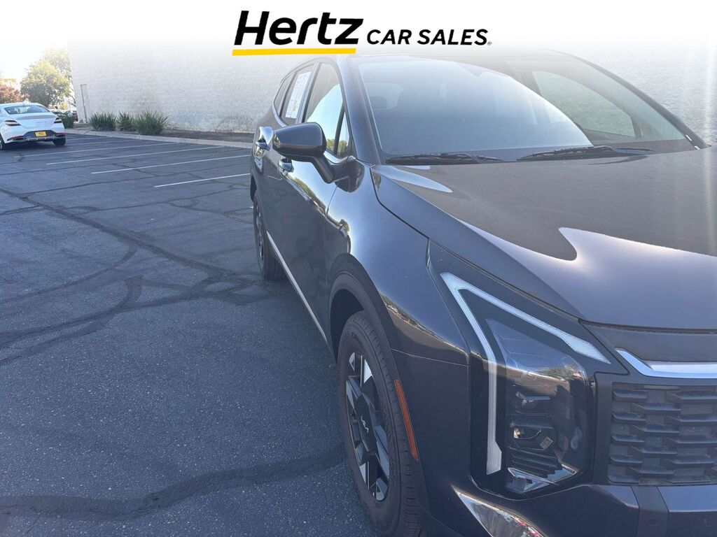 2026 Kia Sportage LX — photo 1 of 13