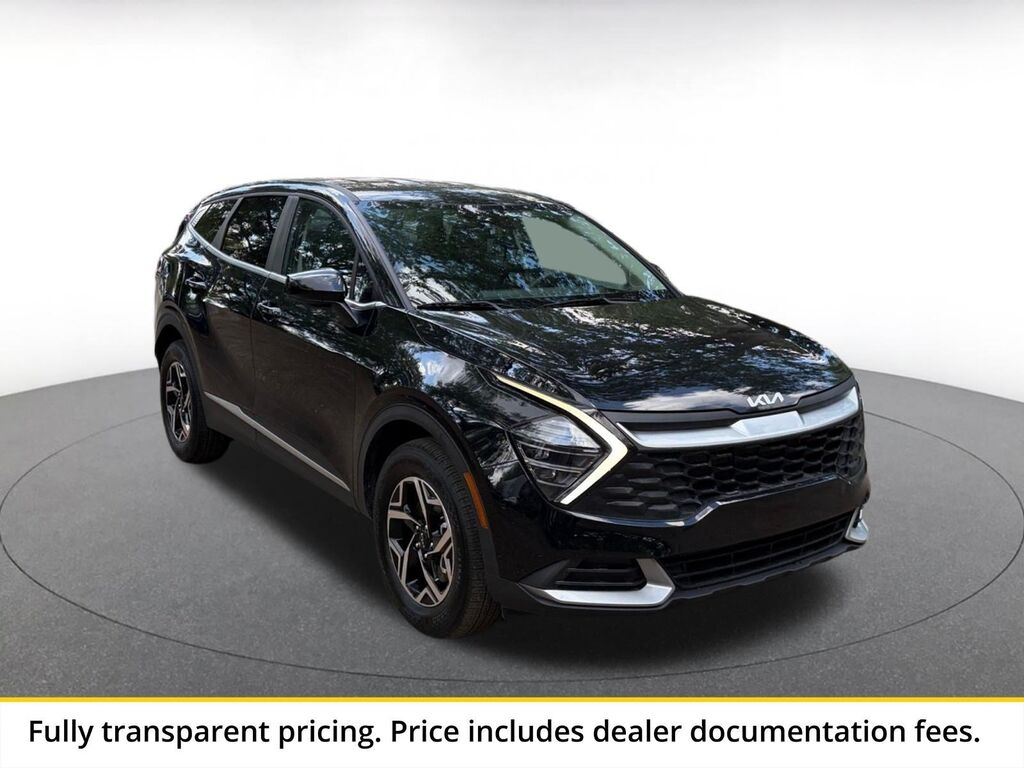 2025 Kia Sportage LX — photo 1 of 13