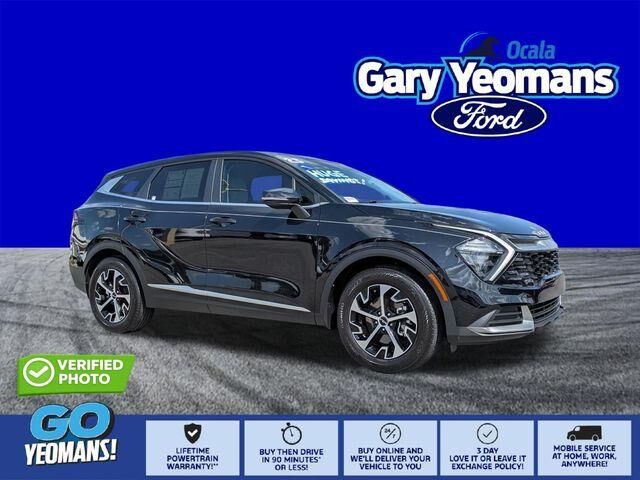 2023 Kia Sportage EX — photo 1 of 14