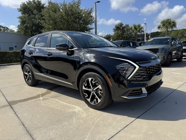 2024 Kia Sportage EX — photo 1 of 13