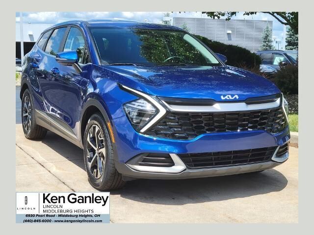 2024 Kia Sportage EX — photo 1 of 13