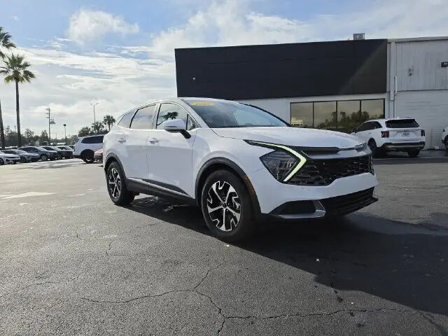 2025 Kia Sportage EX