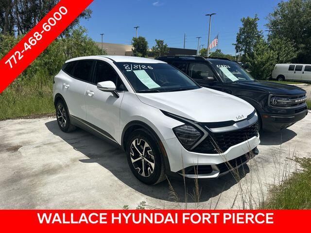 2024 Kia Sportage EX — photo 1 of 21