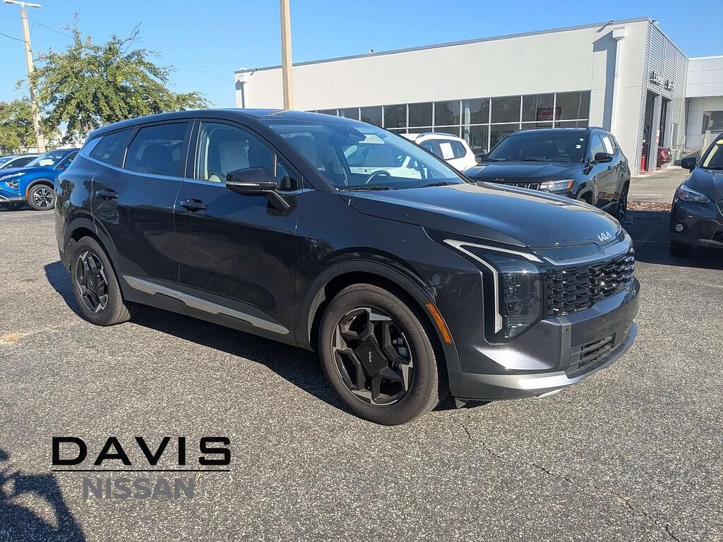 2026 Kia Sportage EX — photo 1 of 13