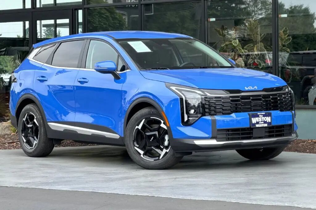 2026 Kia Sportage EX — photo 1 of 13