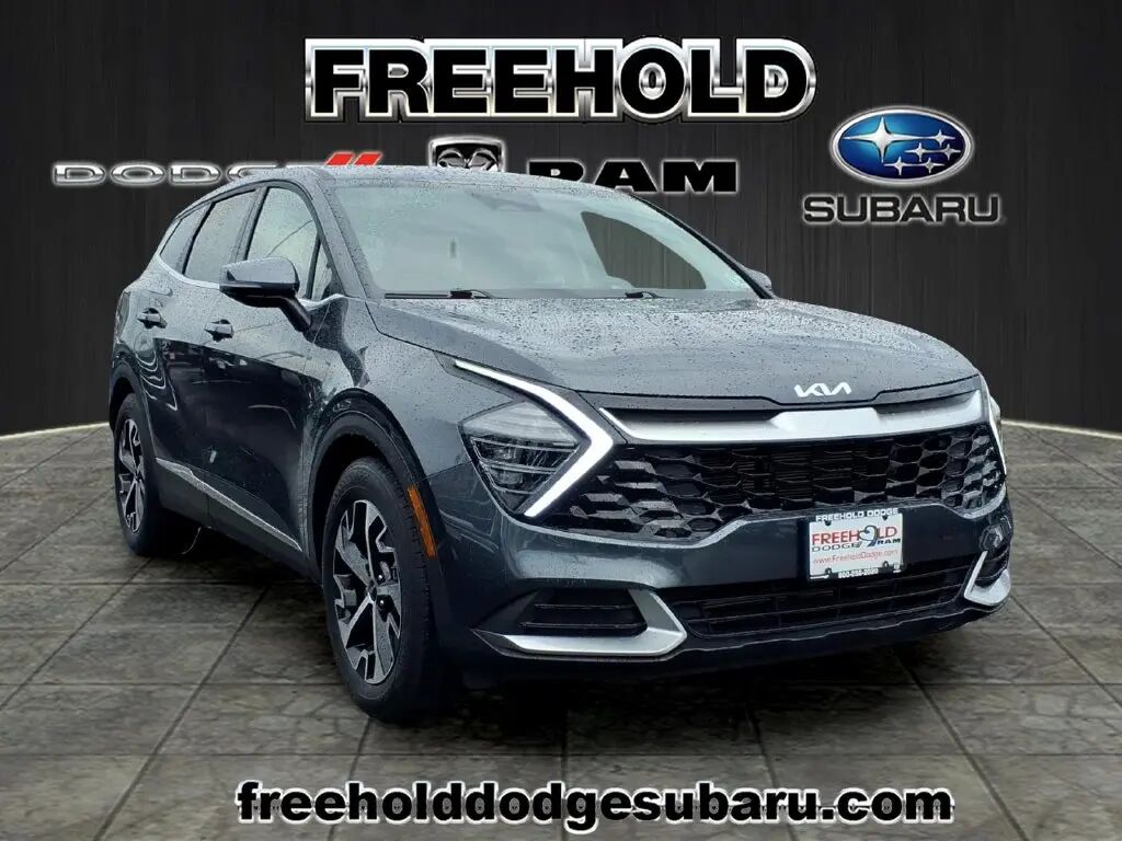 2025 Kia Sportage EX — photo 1 of 13