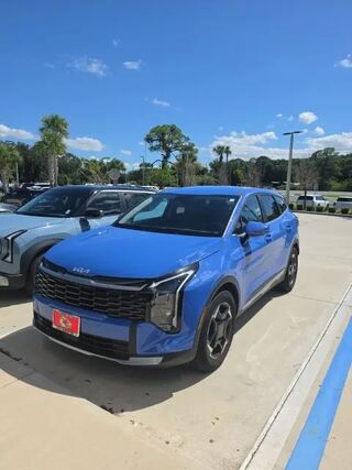 2026 Kia Sportage EX — photo 1 of 3