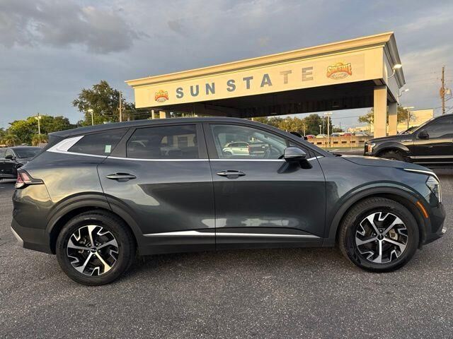 2025 Kia Sportage EX — photo 1 of 24