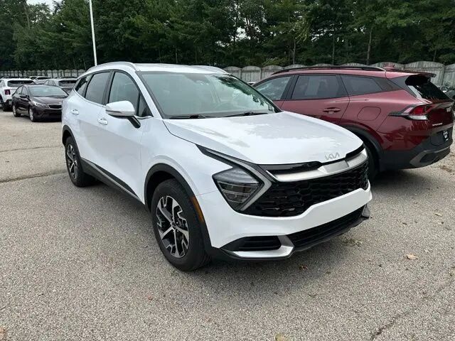 2024 Kia Sportage EX — photo 1 of 13