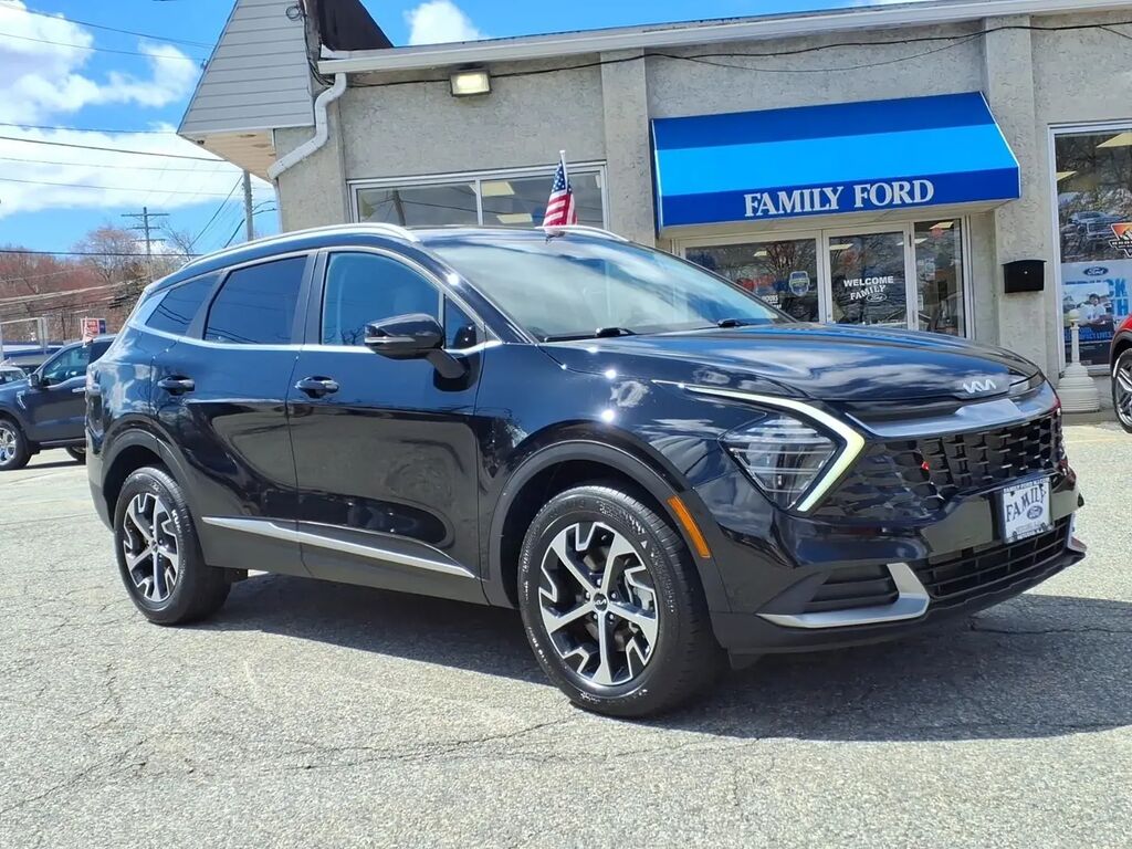 2024 Kia Sportage EX — photo 1 of 13