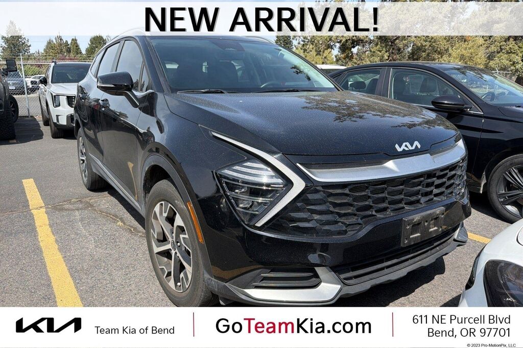 2024 Kia Sportage EX — photo 1 of 12