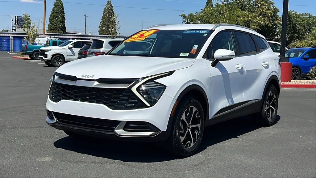 2024 Kia Sportage EX — photo 1 of 29