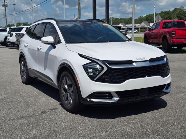 2024 Kia Sportage SX — photo 1 of 39