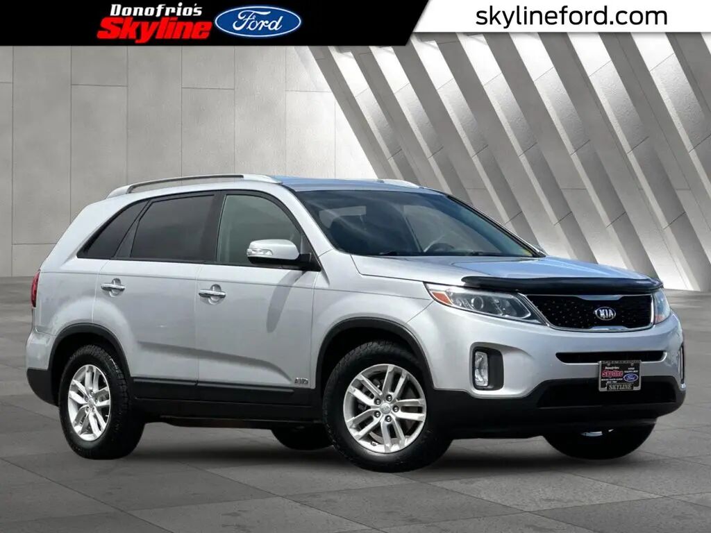 2014 Kia Sorento LX — photo 1 of 13