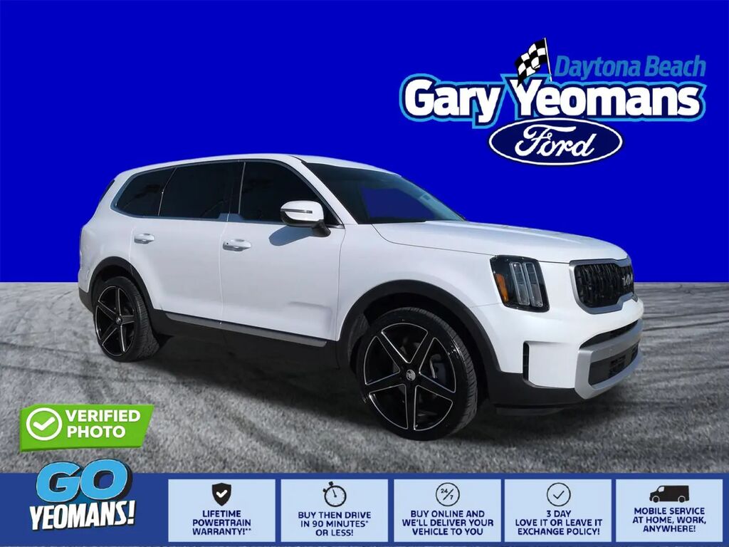 2025 Kia Telluride LX — photo 1 of 13