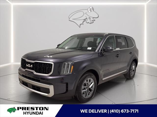 2025 Kia Telluride LX — photo 1 of 13