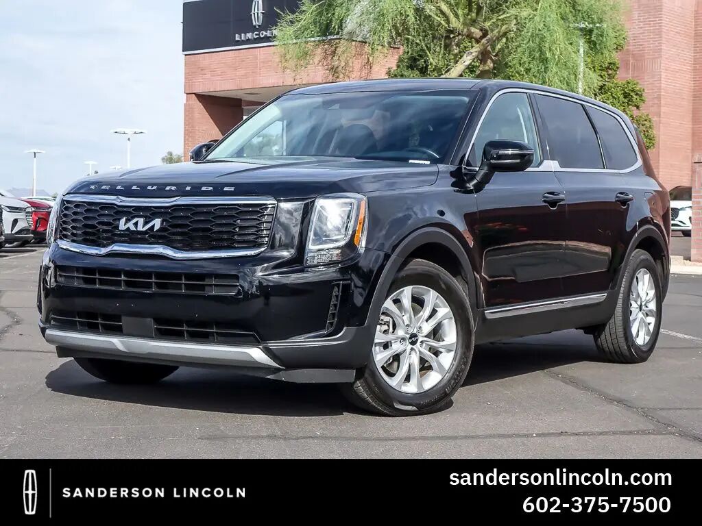 2022 Kia Telluride LX — photo 1 of 13