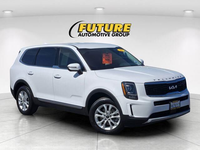 2022 Kia Telluride LX — photo 1 of 39