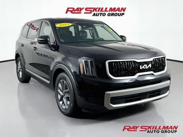 2023 Kia Telluride LX — photo 1 of 13