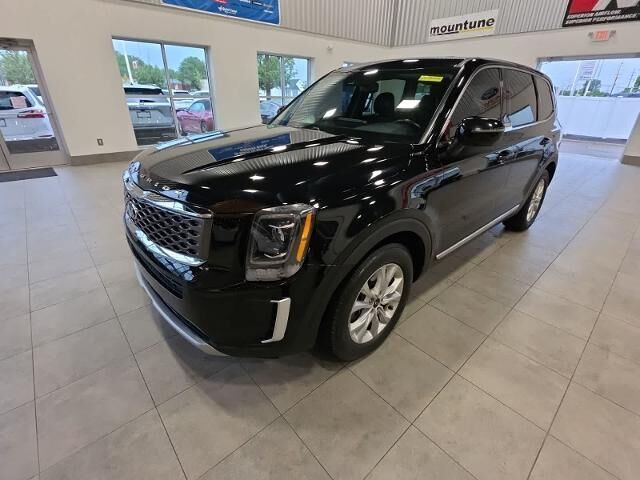 2020 Kia Telluride LX — photo 1 of 13