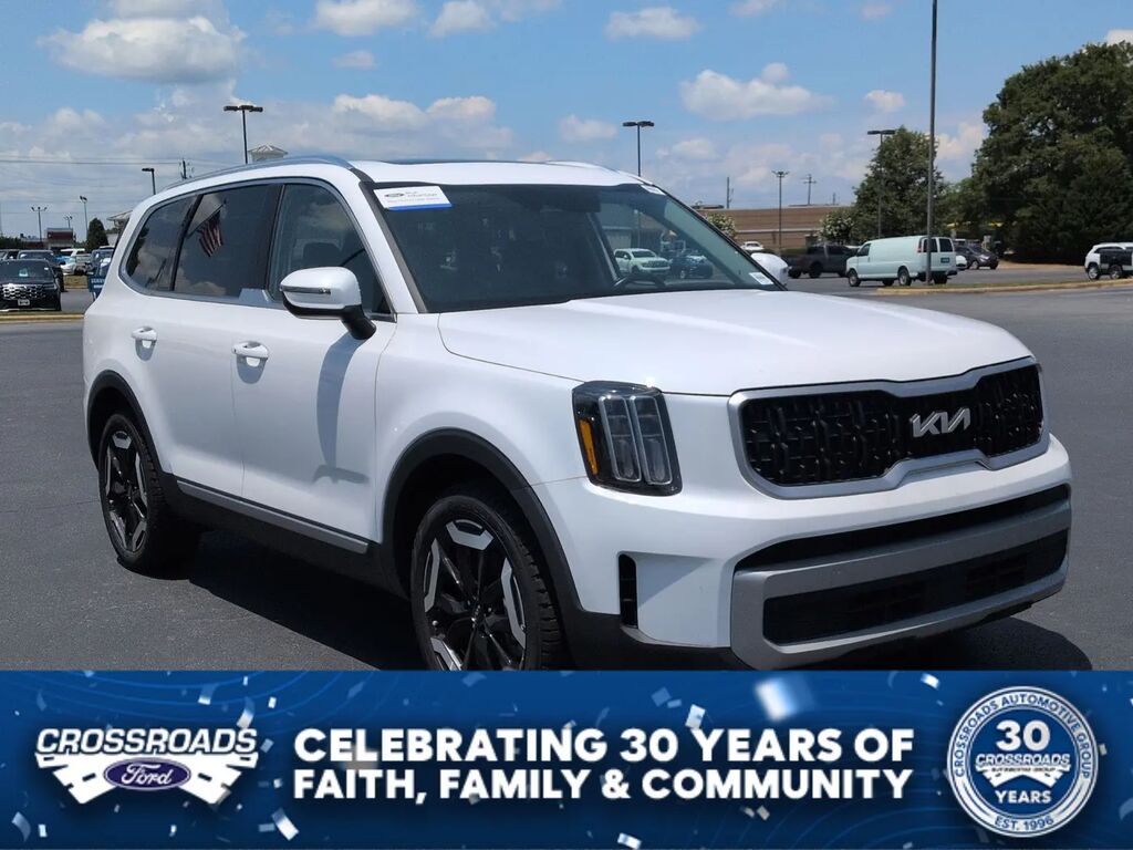 2024 Kia Telluride EX — photo 1 of 14