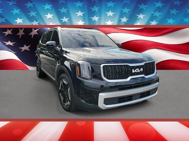 2024 Kia Telluride EX — photo 1 of 13