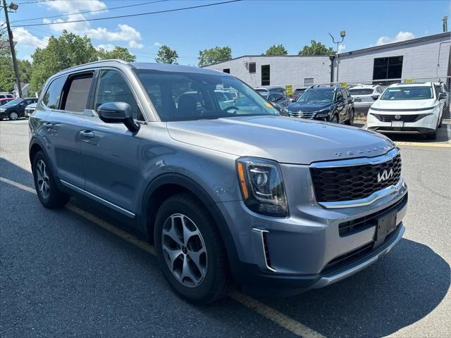 2022 Kia Telluride EX — photo 1 of 13