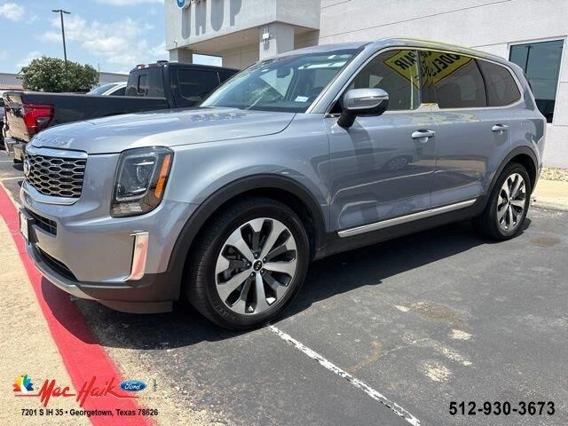 2020 Kia Telluride EX — photo 1 of 8