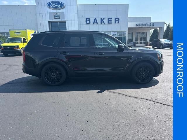 2022 Kia Telluride SX — photo 1 of 26