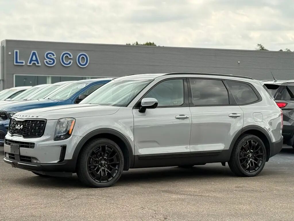 2022 Kia Telluride SX — photo 1 of 13