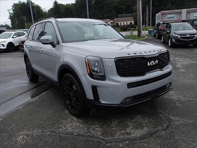 2022 Kia Telluride SX — photo 1 of 16