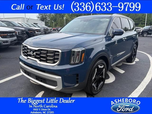 2024 Kia Telluride S — photo 1 of 13