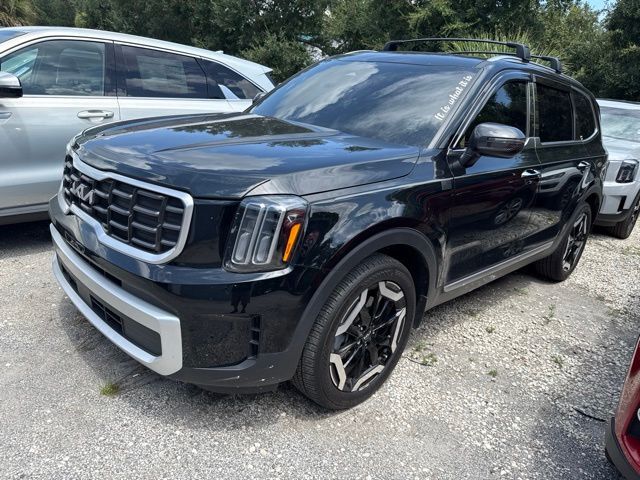 2025 Kia Telluride S — photo 1 of 13