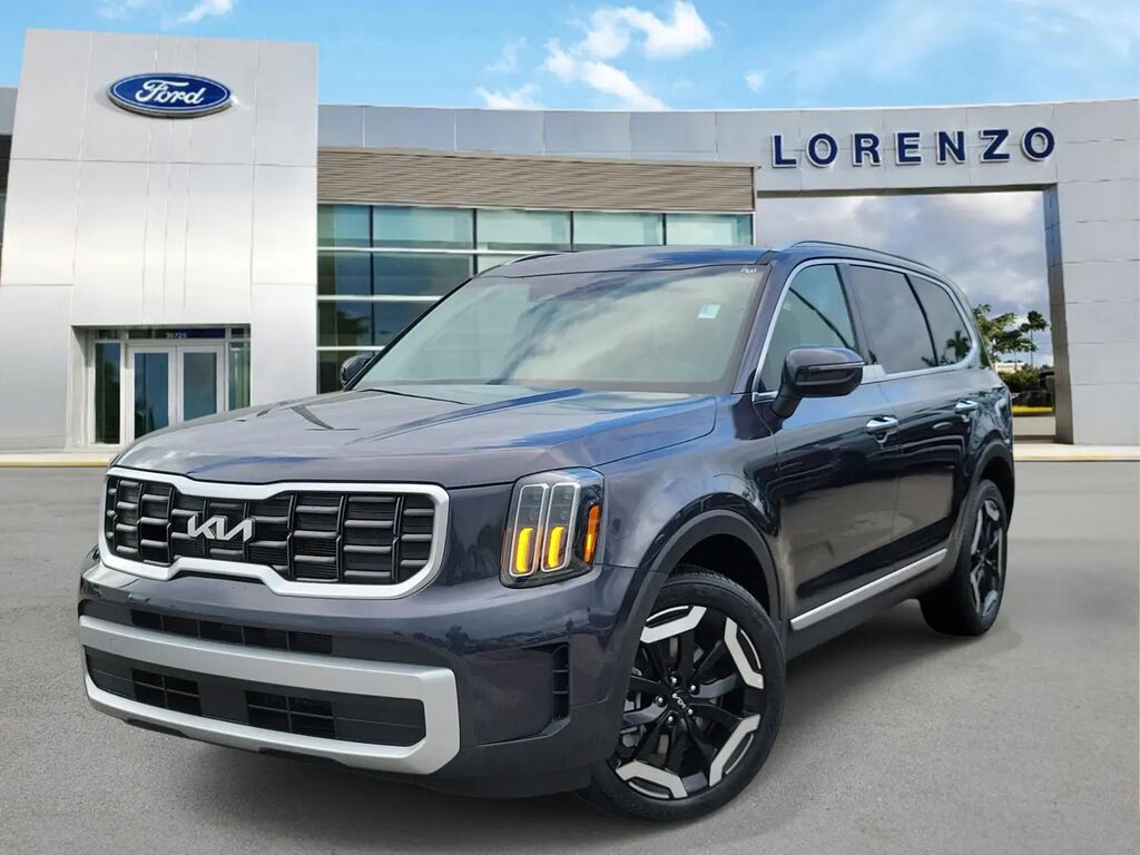 2025 Kia Telluride S — photo 1 of 13