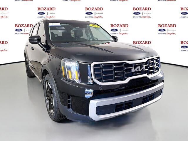 2024 Kia Telluride S — photo 1 of 16