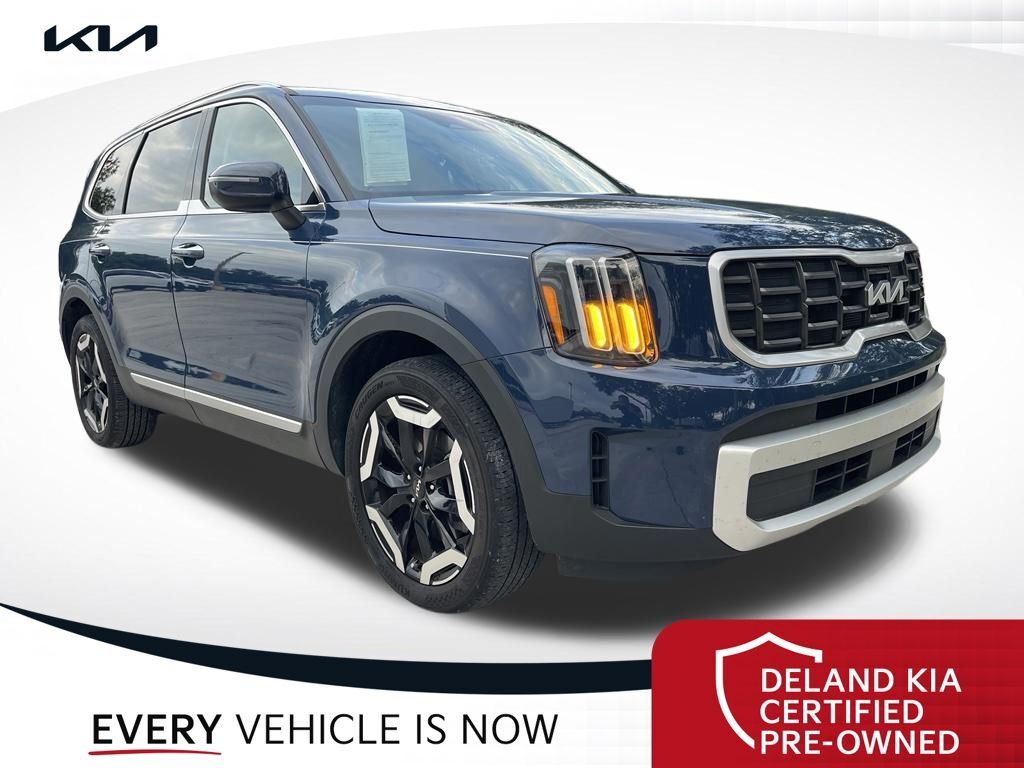 2024 Kia Telluride S — photo 1 of 13