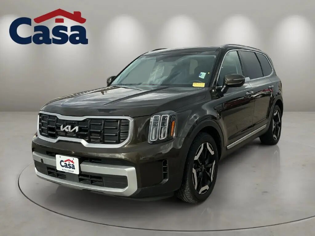 2024 Kia Telluride S — photo 1 of 13
