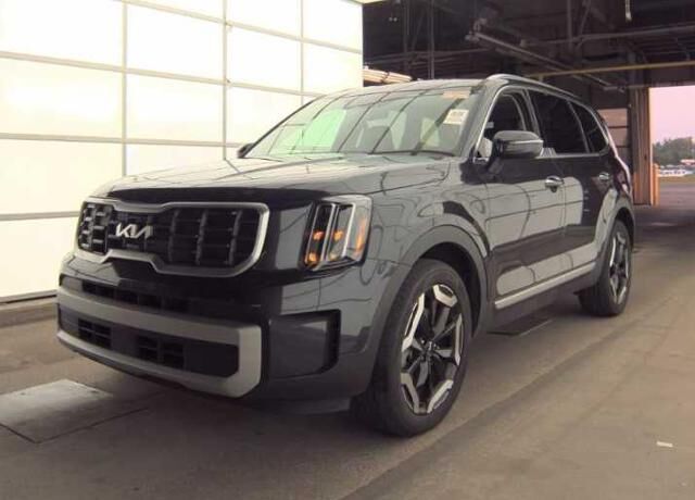 2025 Kia Telluride S — photo 1 of 26