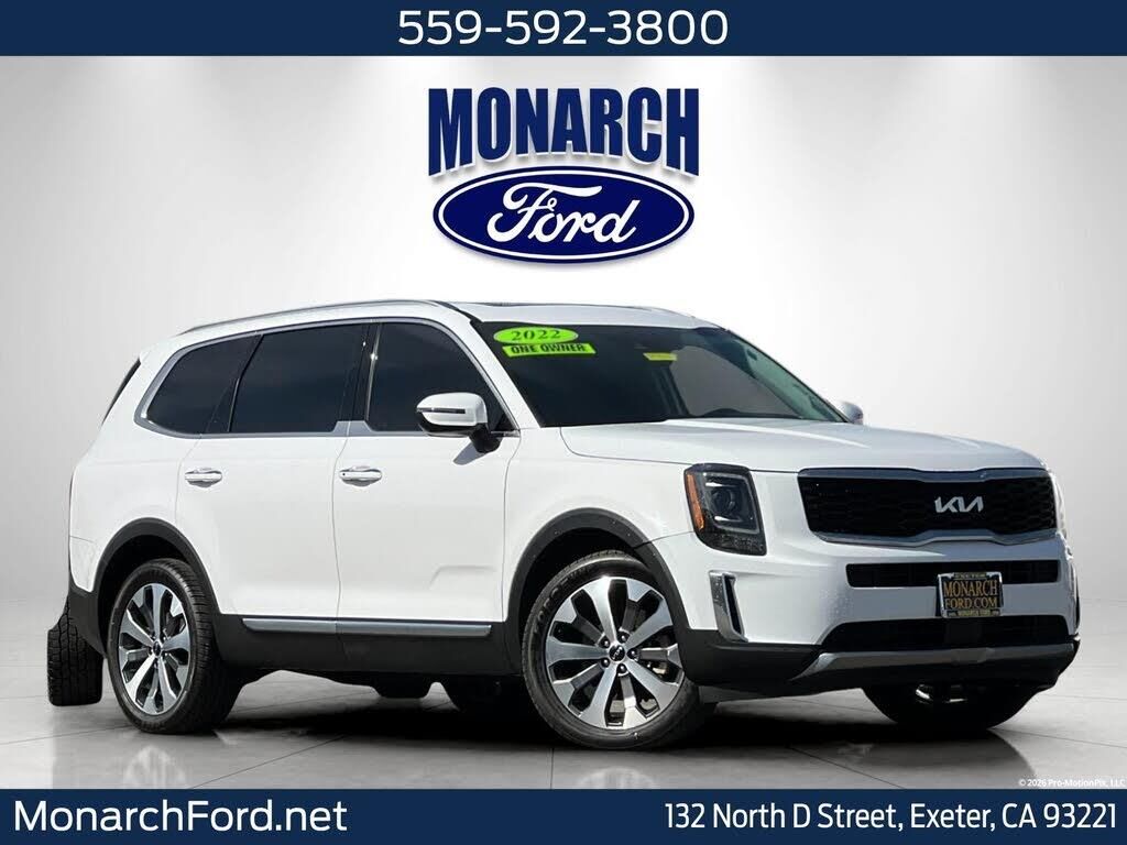 2022 Kia Telluride S — photo 1 of 2