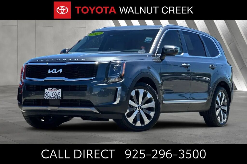 2022 Kia Telluride S — photo 1 of 10