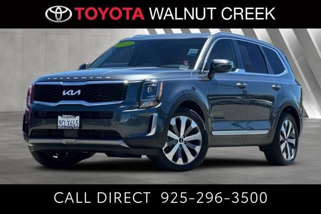 2022 Kia Telluride S — photo 1 of 21