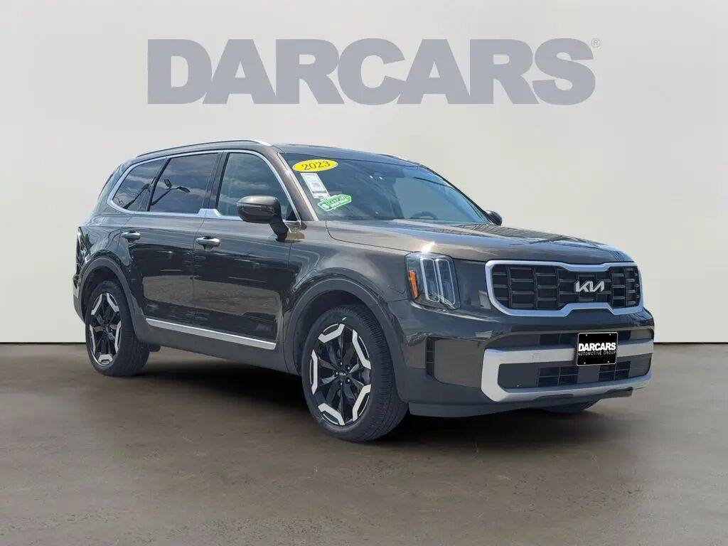 2023 Kia Telluride S — photo 1 of 31
